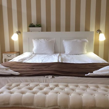 Art Hotel ヴァルナ エクステリア 写真