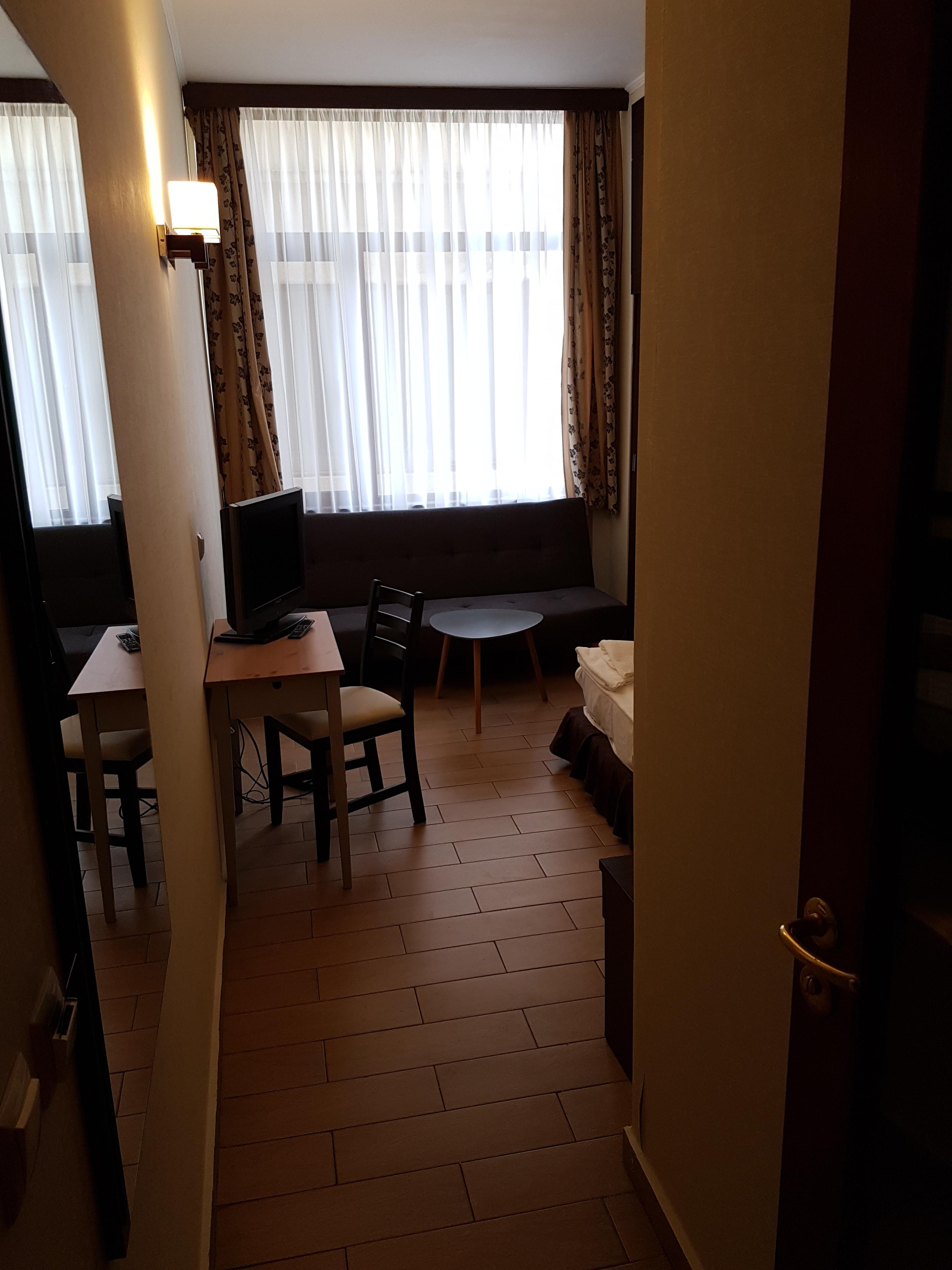 Art Hotel ヴァルナ エクステリア 写真